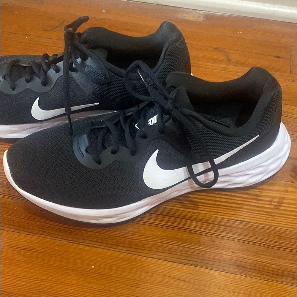 Nike Black and White Athletic Sneakers